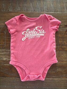 5/$10 Carter's Short Sleeve Bodysuit "Little Sister"